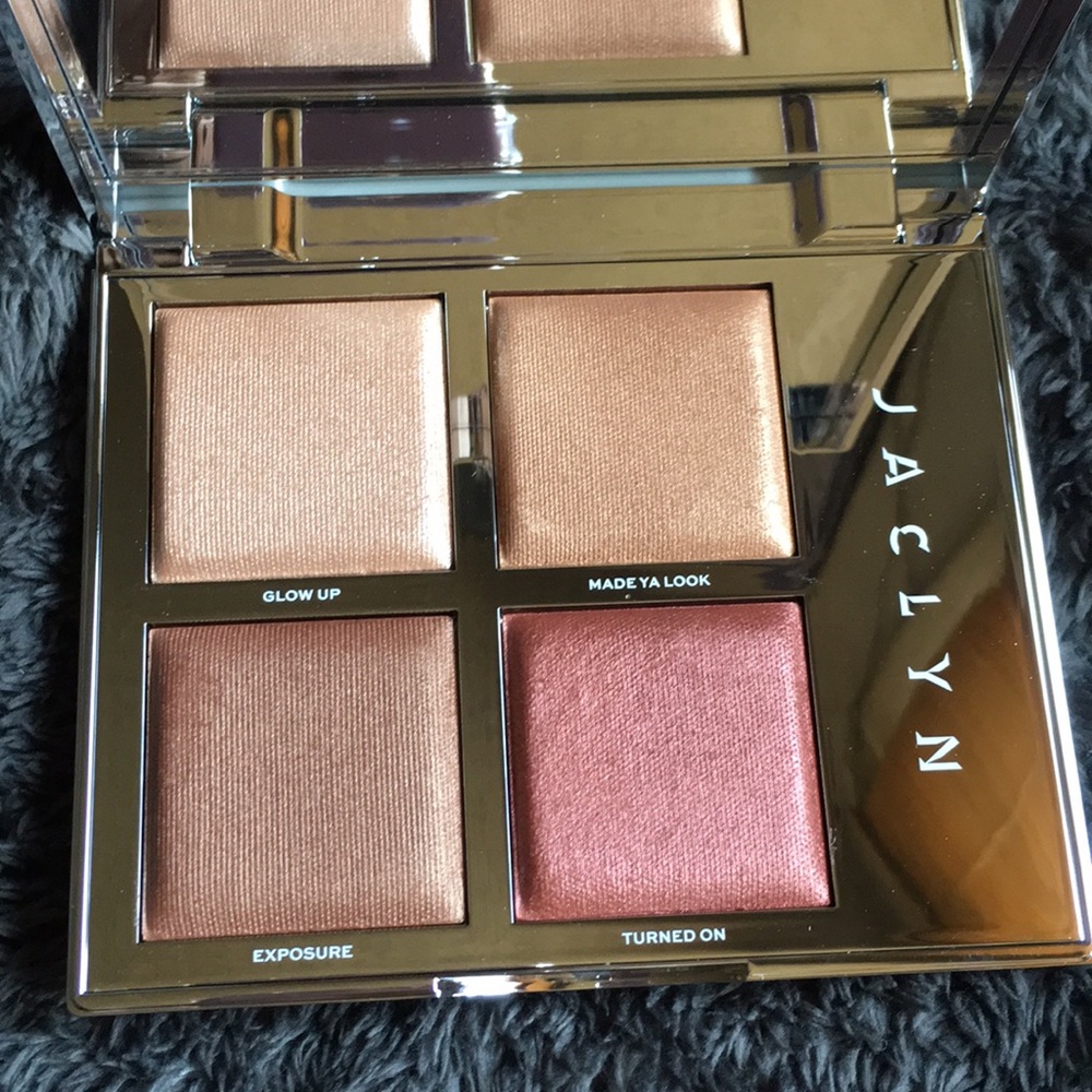 ✨Jaclyn Hill  The Flare Highlighter palette NWT✨ - Picture 3 of 10